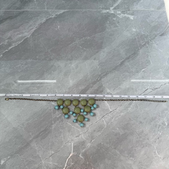 Francesca’s Bubble Statement Necklace - Picture 10 of 10